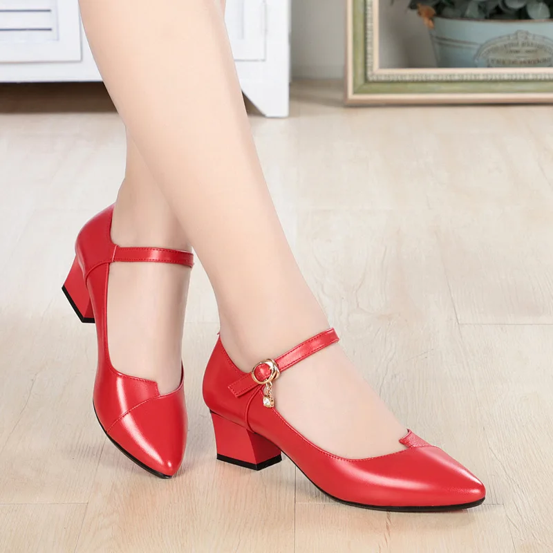 4cm Fashion All Match Office Ladies Genuine Leather Shoes Mary Janes Fall 2025 Block Heels Shoes Black for Mom Dress Work Dance
4cm Fashion All Match Office Ladies Genuine Leather Shoes Mary Janes Fall 2025 Block Heels Shoes Black for Mom Dress Work Dance