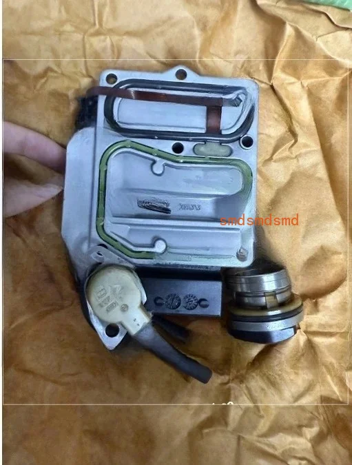 0281010888 ECU Module VP44 Fuel Pump Engine Spare Part
0281010888 ECU Module VP44 Fuel Pump Engine Spare Part