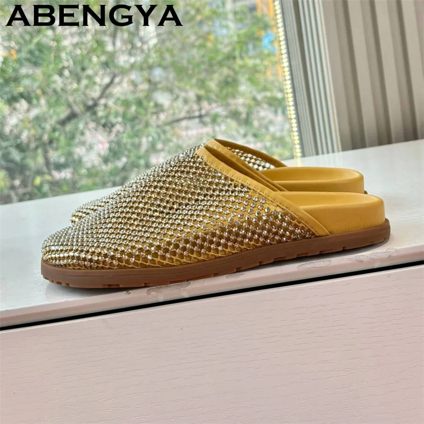 Сетчатые тапочки на плоской подошве с блестящими кристаллами, женские шлепанцы с круглым носком и стразами, женские летние повседневные лоферы, zapatillas mujer
Сетчатые тапочки на плоской подошве с блестящими кристаллами, женские шлепанцы с круглым носком и стразами, женские летние повседневные лоферы, zapatillas mujer