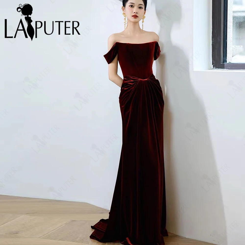 Off Shoulder Claret Velvet Prom Dresses Side Sleeves Ruched Mermaid Evening Gowns Court Train New Design BurgundyCelebrity Dress
Off Shoulder Claret Velvet Prom Dresses Side Sleeves Ruched Mermaid Evening Gowns Court Train New Design BurgundyCelebrity Dress