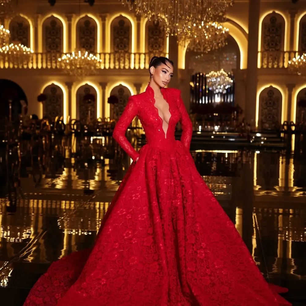 Красное бальное платье принцессы Вечернее платье – высокий воротник с длинными рукавами и глубоким V-образным вырезом, вышитое кружево, формальный шлейф длиной до пола
Красное бальное платье принцессы Вечернее платье – высокий воротник с длинными рукавами и глубоким V-образным вырезом, вышитое кружево, формальный шлейф длиной до пола