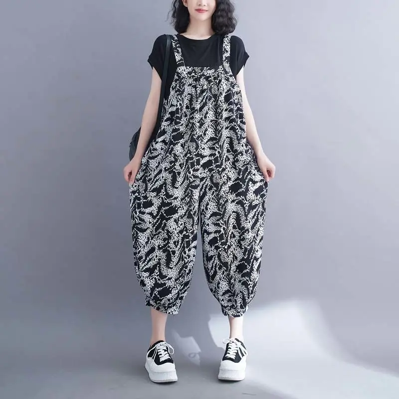 Large Size Printed Rompers New Summer Korean Loose Casual Jumpsuit Women Wide Leg Suspender Overalls Pants Ladies Rompers
Large Size Printed Rompers New Summer Korean Loose Casual Jumpsuit Women Wide Leg Suspender Overalls Pants Ladies Rompers