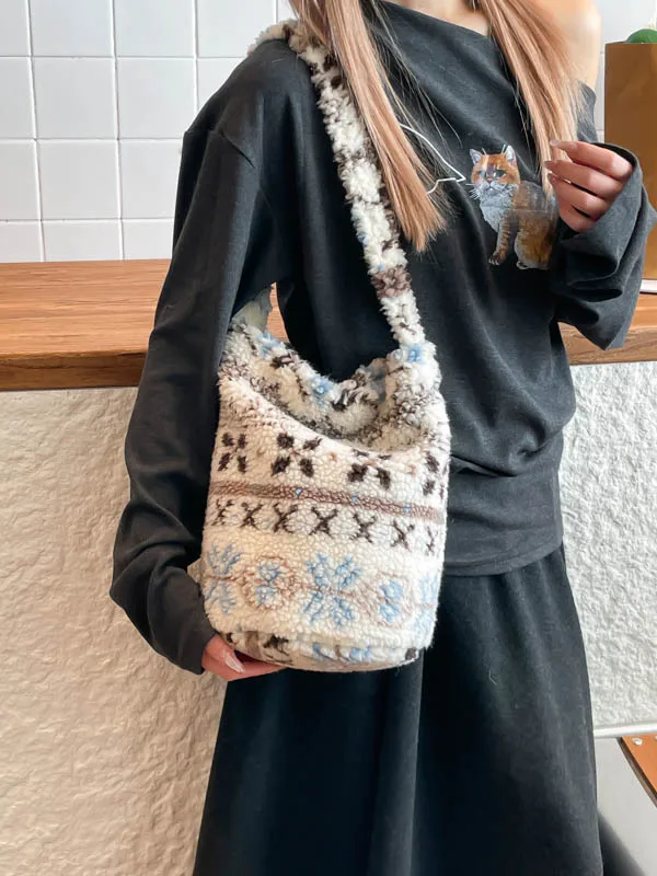 Fall Winter Large Capaci Furry Buet Bag Women's Crossbody Ethnic Sle Island Fair Isle Soft Handle Medium Hardn
Fall Winter Large Capaci Furry Buet Bag Women's Crossbody Ethnic Sle Island Fair Isle Soft Handle Medium Hardn