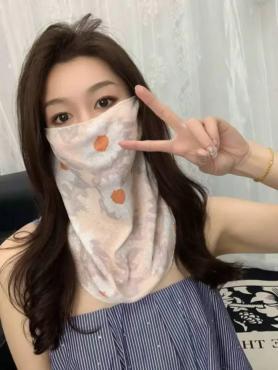 Summer Breathable Triangle Sunscreen Veil Floral Neck Scarf For Women Outdoor Sun Protection
Summer Breathable Triangle Sunscreen Veil Floral Neck Scarf For Women Outdoor Sun Protection