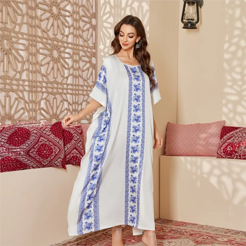 New satin pajamas women's fashion loose gorgeous print smock gown nightgown Middle Eastern style халат жіночий nightdress
New satin pajamas women's fashion loose gorgeous print smock gown nightgown Middle Eastern style халат жіночий nightdress