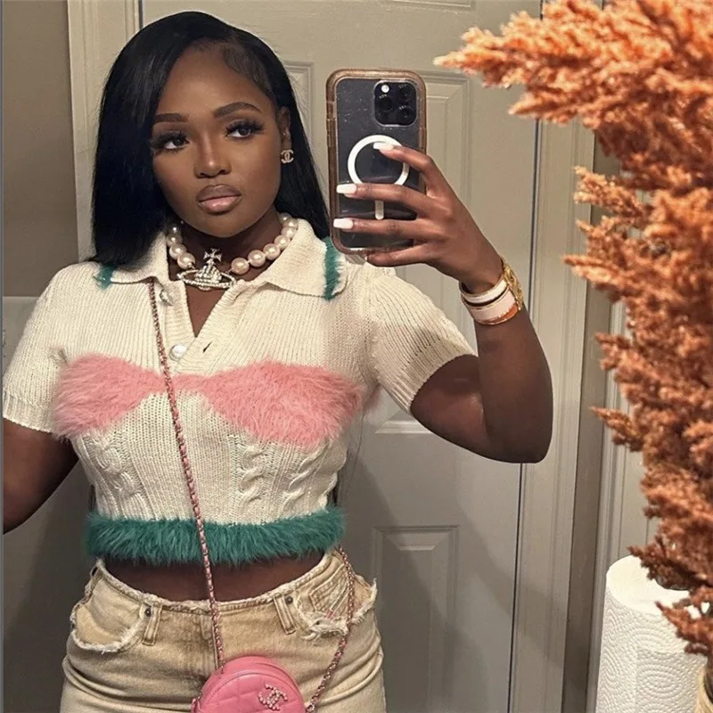Polo Knitted Short Sleeve Crop Tops Women Streetwear 2023 Autumn Winter Fashion Patchwork Color Buttons Sweaters All-Match Wear
Polo Knitted Short Sleeve Crop Tops Women Streetwear 2023 Autumn Winter Fashion Patchwork Color Buttons Sweaters All-Match Wear