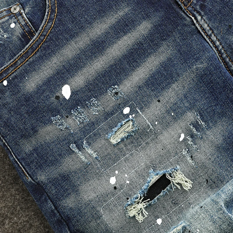 Fashionable Y2Khigh-quality jeans embroidered, scratched, painted, washed, nostalgic, retro blue men's jeans designer high-qual
Fashionable Y2Khigh-quality jeans embroidered, scratched, painted, washed, nostalgic, retro blue men's jeans designer high-qual