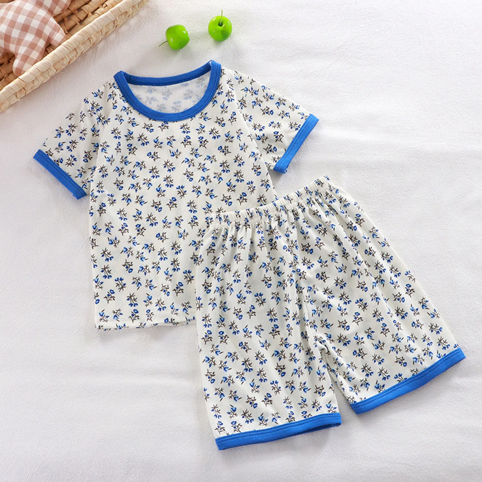 Wholesale Kids Summer Clothes Sets Toddler Embroidery Baby Boys Blue T Shirts+Shorts Sets Short Sleeve 2 Pieces Children Outfits
Wholesale Kids Summer Clothes Sets Toddler Embroidery Baby Boys Blue T Shirts+Shorts Sets Short Sleeve 2 Pieces Children Outfits