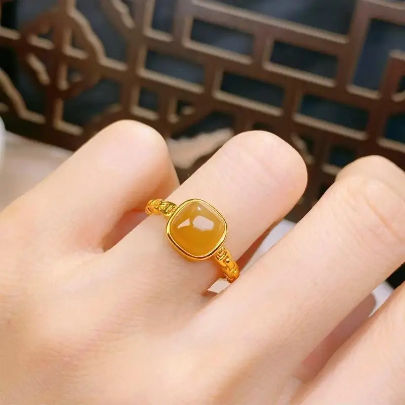 Vintage palace style Natural ice chalcedony ring light luxury exquisite rings for women party wedding high quality jewelry
Vintage palace style Natural ice chalcedony ring light luxury exquisite rings for women party wedding high quality jewelry
