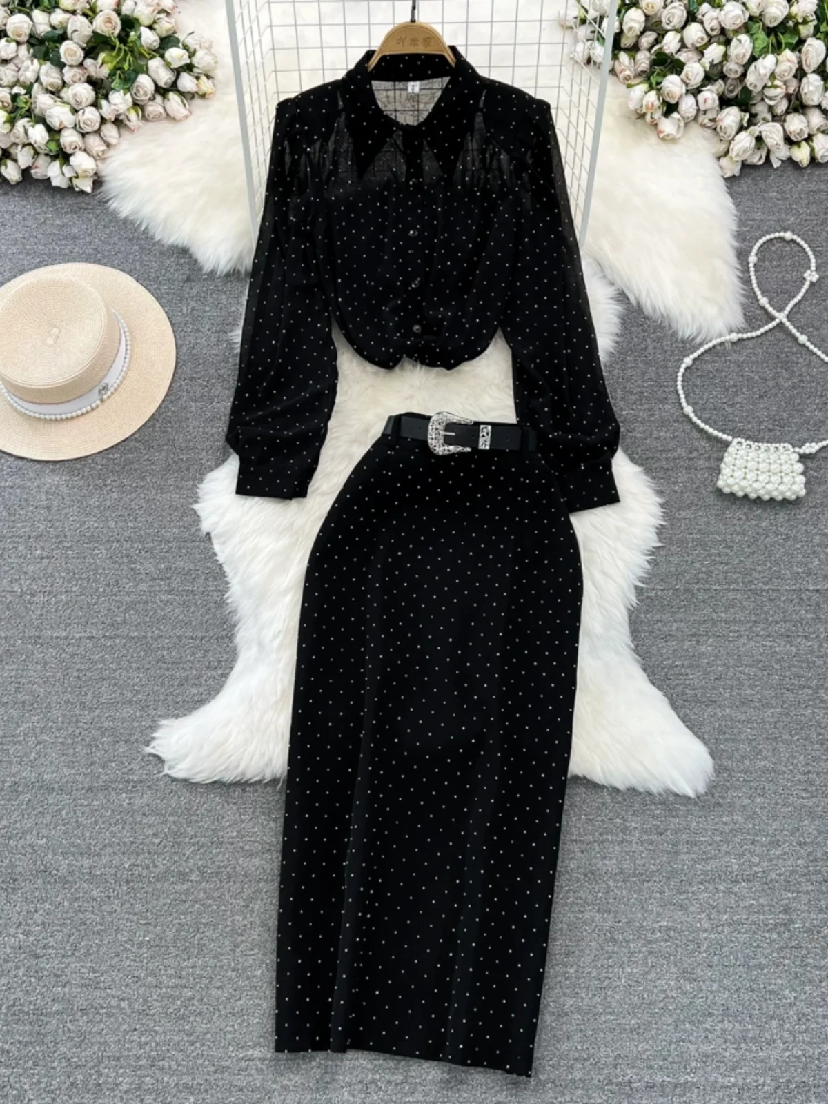 Faionable Long Sve Bubble irt And High Waist Skirt Set for Women Single Button Design Diamond Embedded Ele La...
Faionable Long Sve Bubble irt And High Waist Skirt Set for Women Single Button Design Diamond Embedded Ele La...