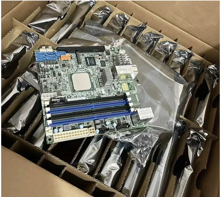 D1521 Dual 10 Gigabit Ethernet Ports X10SDV-4C-TLN2F Server ITX Motherboard
D1521 Dual 10 Gigabit Ethernet Ports X10SDV-4C-TLN2F Server ITX Motherboard