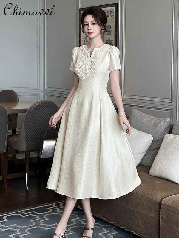 French Temperament Elegant Embroidery Diamond V-neck Bubble Sleeve High Waist A-line Socialite Long Evening Party Dress Women
French Temperament Elegant Embroidery Diamond V-neck Bubble Sleeve High Waist A-line Socialite Long Evening Party Dress Women