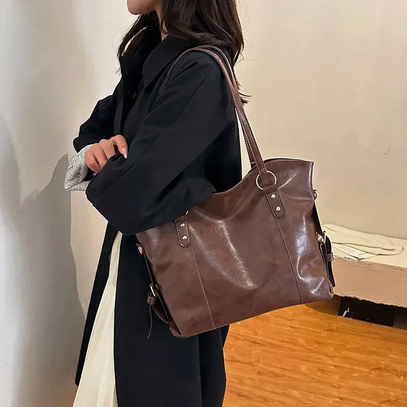 2025 New Style Personalized Korean Underarm Casual Fashion Nostalgia Zipper Simplelarge Capacity Ladies Tote Single-shoulder Bag
2025 New Style Personalized Korean Underarm Casual Fashion Nostalgia Zipper Simplelarge Capacity Ladies Tote Single-shoulder Bag
