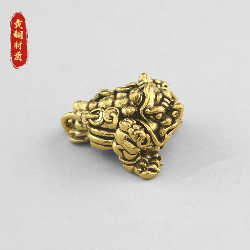 Brass - Money-Biting Golden Toad Three-Legged Pure Copper Ornament Handheld Piece Home Office Desktop Tea Table
Brass - Money-Biting Golden Toad Three-Legged Pure Copper Ornament Handheld Piece Home Office Desktop Tea Table