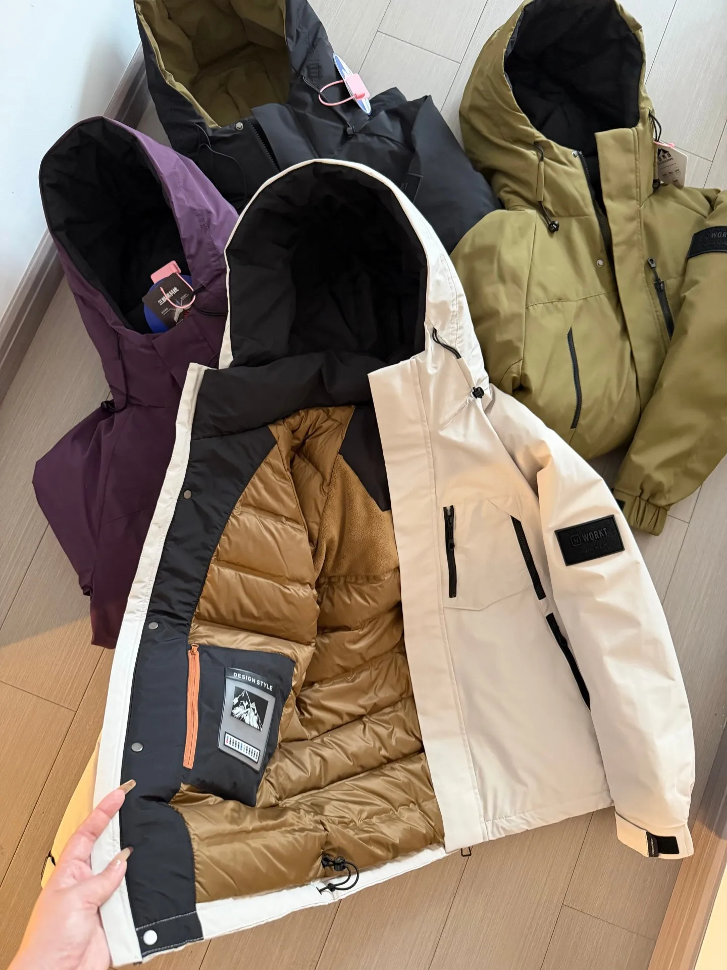 Extreme Cold Series Men's Outdoor Waterproof Windproof 90 Du down Filling Warmth Tactical down Jaet Hooded Zipper Closure
Extreme Cold Series Men's Outdoor Waterproof Windproof 90 Du down Filling Warmth Tactical down Jaet Hooded Zipper Closure