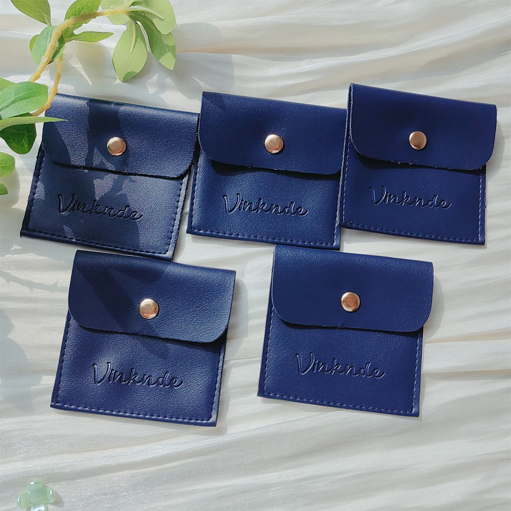 100Pcs Custom Logo PU Leather Pocket Jewelry Bag Dark Blue Portable Snap Button Earrings Pouches Wedding Favor Sack Women Girl
100Pcs Custom Logo PU Leather Pocket Jewelry Bag Dark Blue Portable Snap Button Earrings Pouches Wedding Favor Sack Women Girl