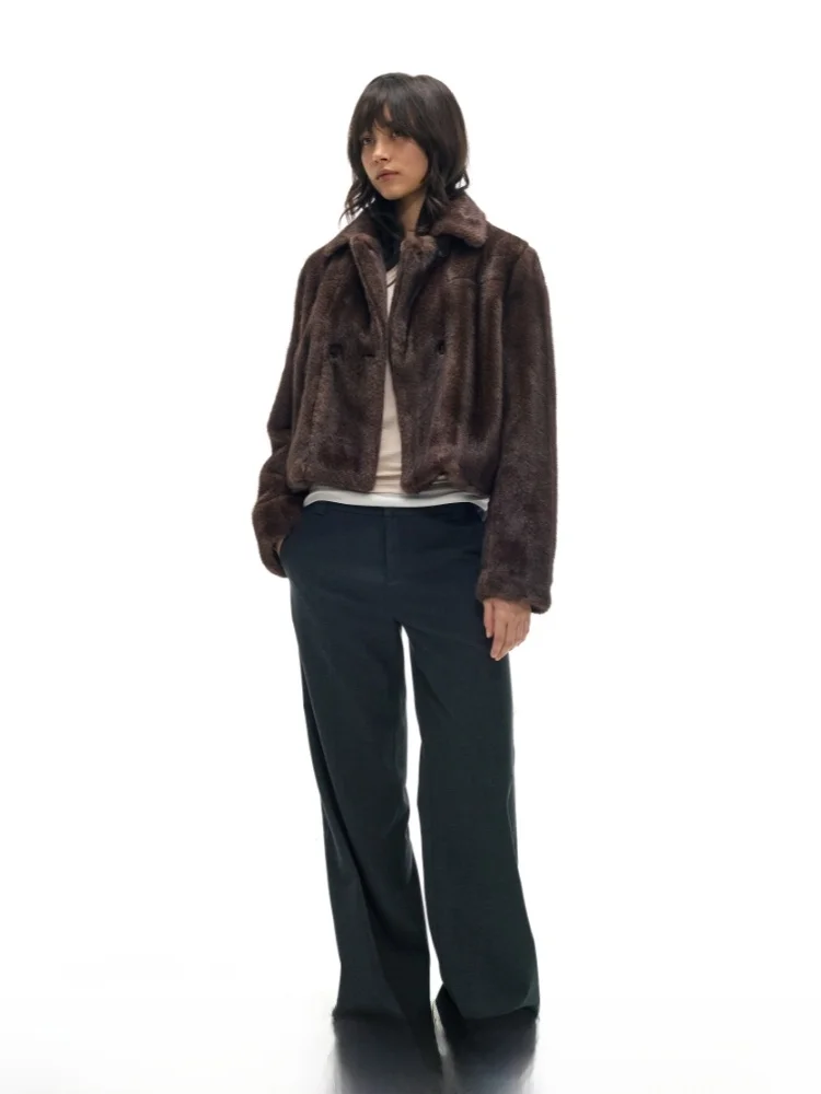 Женское зимнее пальто Silence Fur с двойным рядом пуговиц, отложным воротником, пушистое, повседневное, с длинными рукавами, приталенное, верхняя одежда
Женское зимнее пальто Silence Fur с двойным рядом пуговиц, отложным воротником, пушистое, повседневное, с длинными рукавами, приталенное, верхняя одежда