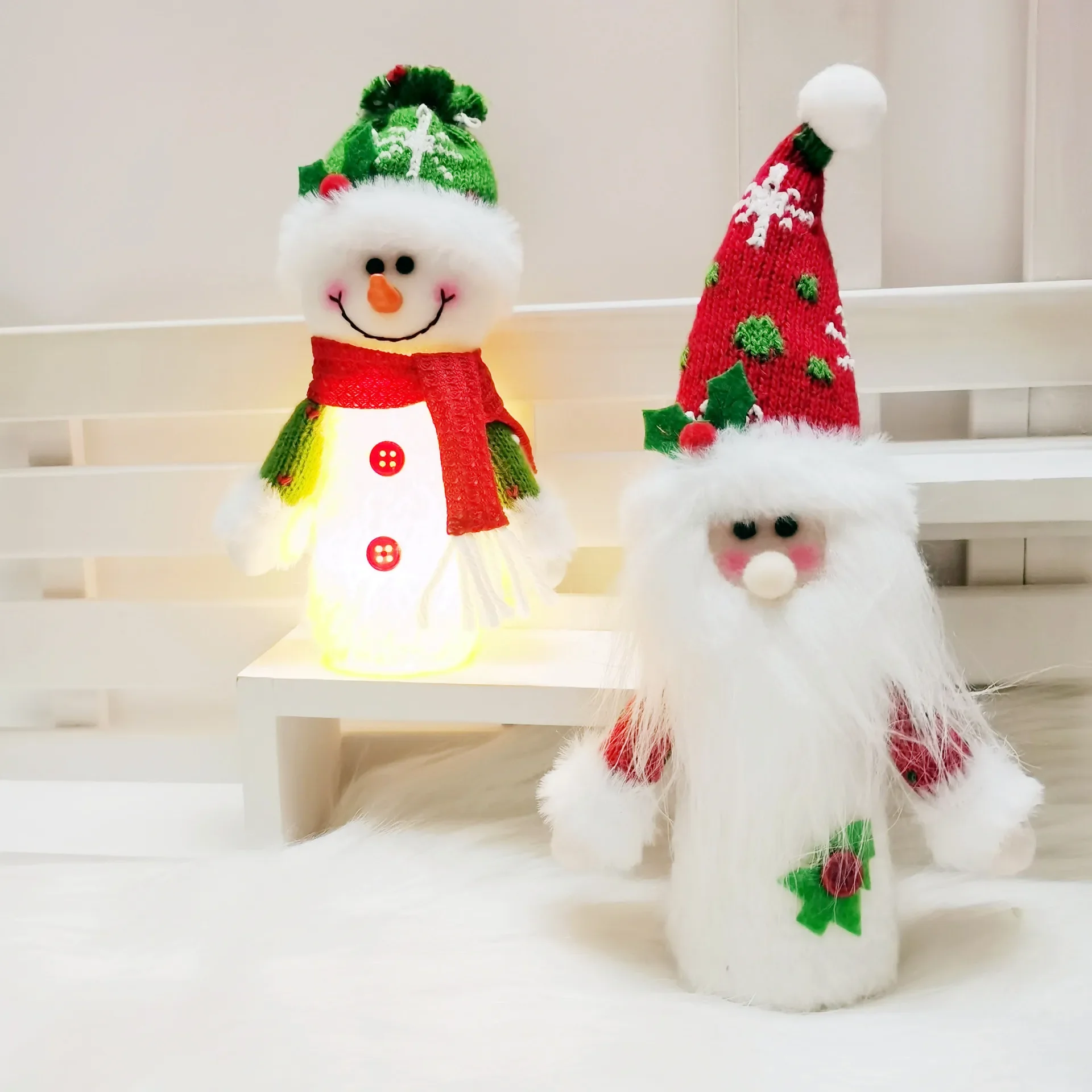 Santa Claus with Light Christmas Ornaments Shop Window Desk Decoration Holiday Figurines Craft Gift for Kids Home Party Supplies
Santa Claus with Light Christmas Ornaments Shop Window Desk Decoration Holiday Figurines Craft Gift for Kids Home Party Supplies