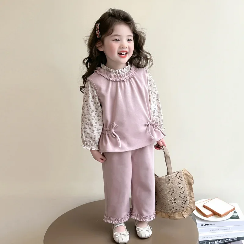 Girls Suit Spring and Autumn 2025 New Korean Sweet Casual Vest Lace Pants Bottom Shirt Three Piece Set
Girls Suit Spring and Autumn 2025 New Korean Sweet Casual Vest Lace Pants Bottom Shirt Three Piece Set