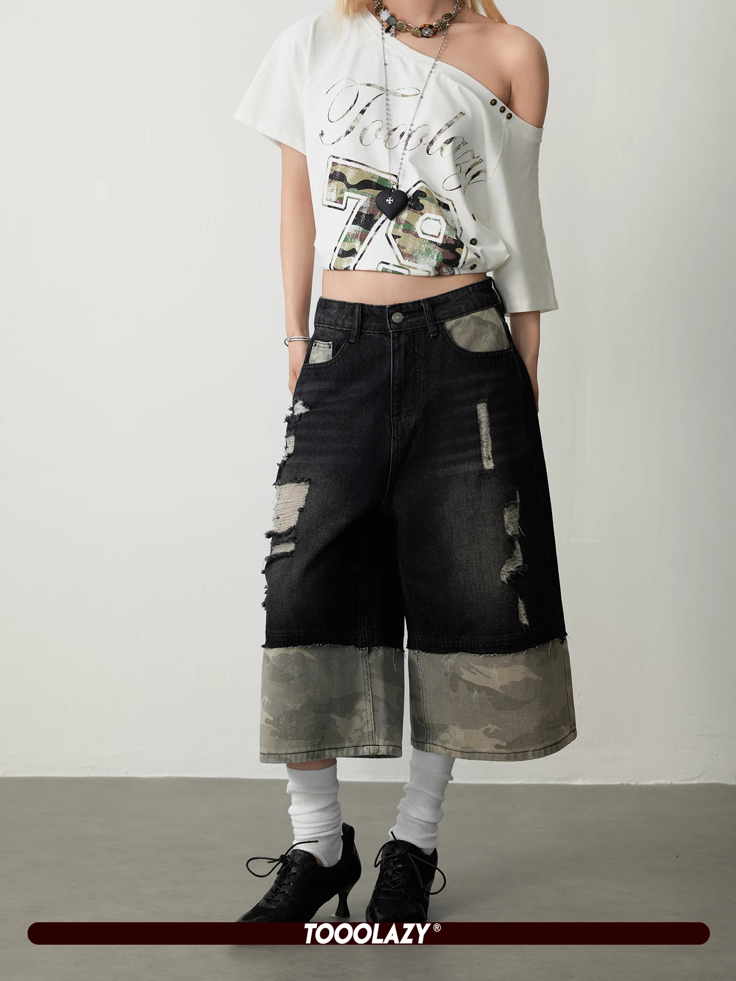 TOOOLAZY Black Hole Seven-Foot Pants Women's Wide Leg Jeans Casual Style Natural Waist Zipper Cotton Blend Summer 2026
TOOOLAZY Black Hole Seven-Foot Pants Women's Wide Leg Jeans Casual Style Natural Waist Zipper Cotton Blend Summer 2026