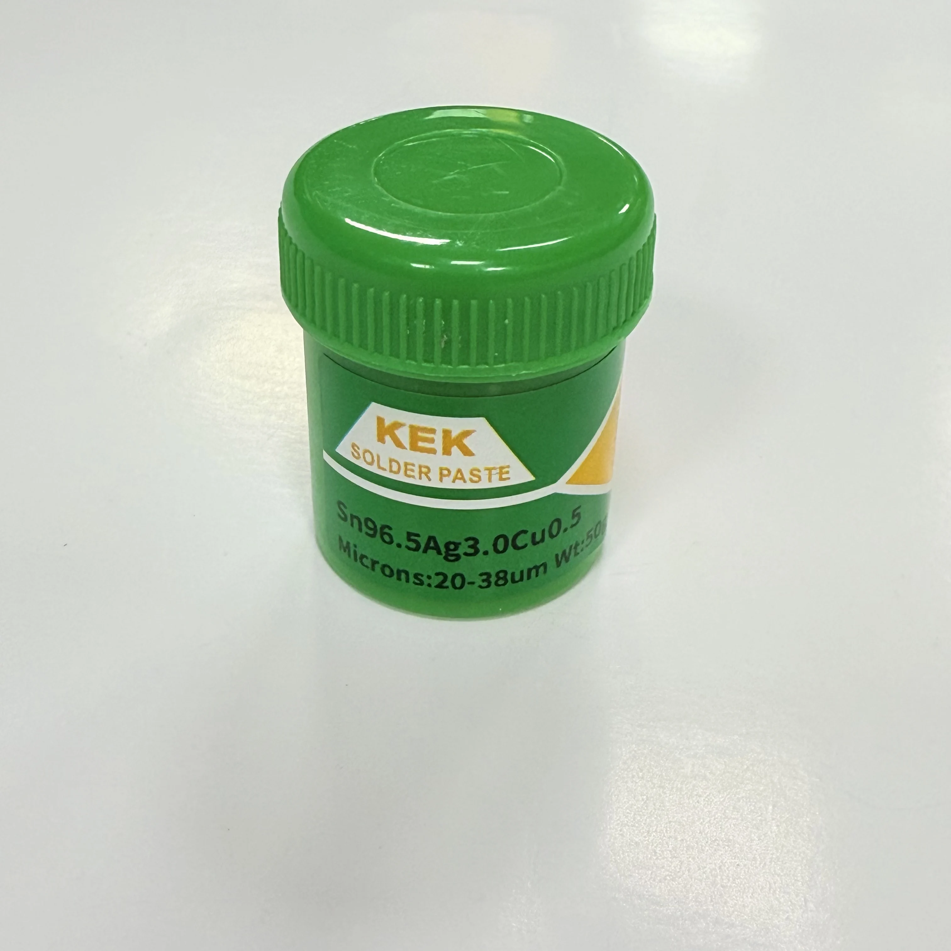 Бессвинцовая серебряная паяльная паста, прочная проводящая паяльная паста Sn96.5Ag3.0Cu0.5, точка плавления: 217 ° C
Бессвинцовая серебряная паяльная паста, прочная проводящая паяльная паста Sn96.5Ag3.0Cu0.5, точка плавления: 217 ° C
