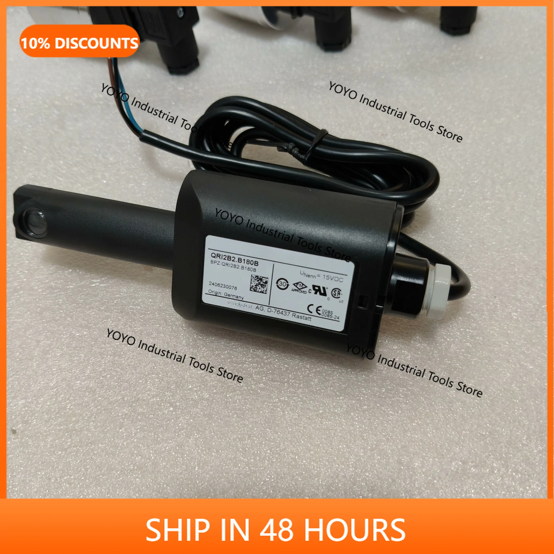 2026 new model QRI2B2.B180B, flame detector, original German, 15V
2026 new model QRI2B2.B180B, flame detector, original German, 15V