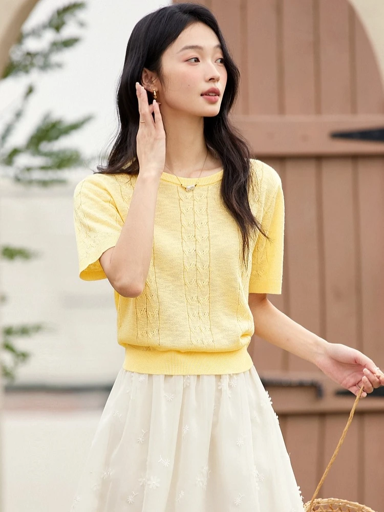 VIMLY Knitted Yellow Pullovers 2025 Elegant Summer Wonmen's Round Neckline Plain Straight Fine Twist Weaving Woman Top 75027
VIMLY Knitted Yellow Pullovers 2025 Elegant Summer Wonmen's Round Neckline Plain Straight Fine Twist Weaving Woman Top 75027