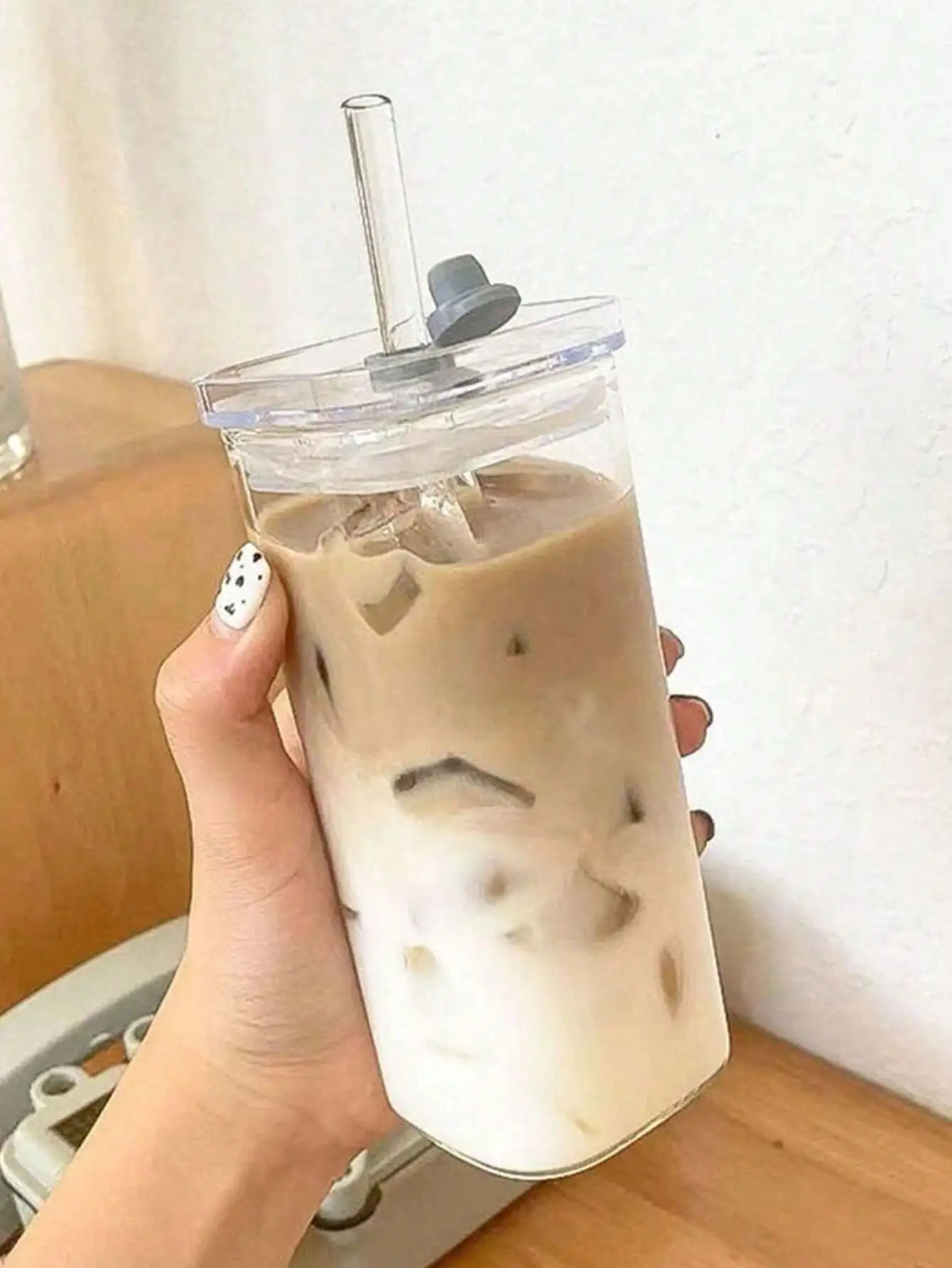 1pc 400ml Clear Straw Bottle, Modern Glass Coffee Cup For Home, Office, Water Bottle
1pc 400ml Clear Straw Bottle, Modern Glass Coffee Cup For Home, Office, Water Bottle