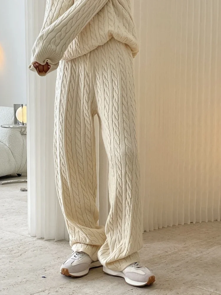 Women's Pants Full Length Casual Knitted Straight Leg Trousers Korean Dough Twists White Gray Thick Warm Pants for Women S123
Women's Pants Full Length Casual Knitted Straight Leg Trousers Korean Dough Twists White Gray Thick Warm Pants for Women S123