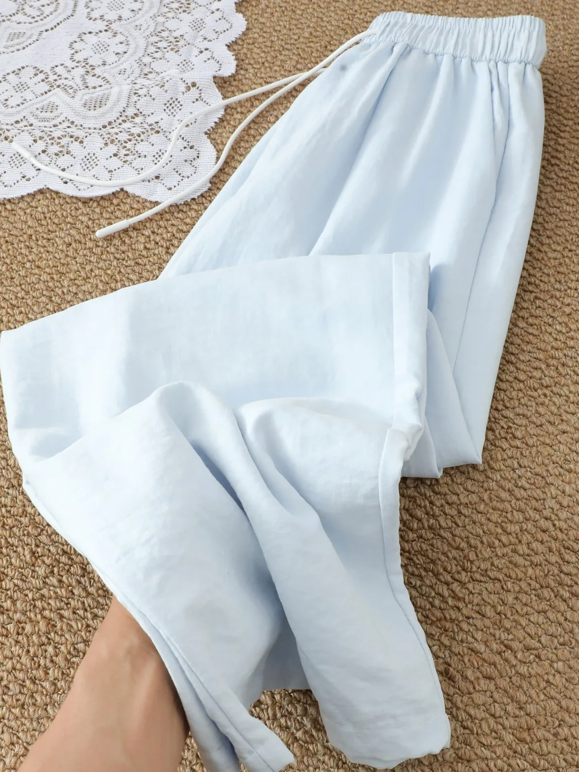Blue Casual Pants Women Summer Loose Wide Leg Ice Silk Drawstring High Waist Slimming Drapey Fufu Trousers Vintage Style
Blue Casual Pants Women Summer Loose Wide Leg Ice Silk Drawstring High Waist Slimming Drapey Fufu Trousers Vintage Style