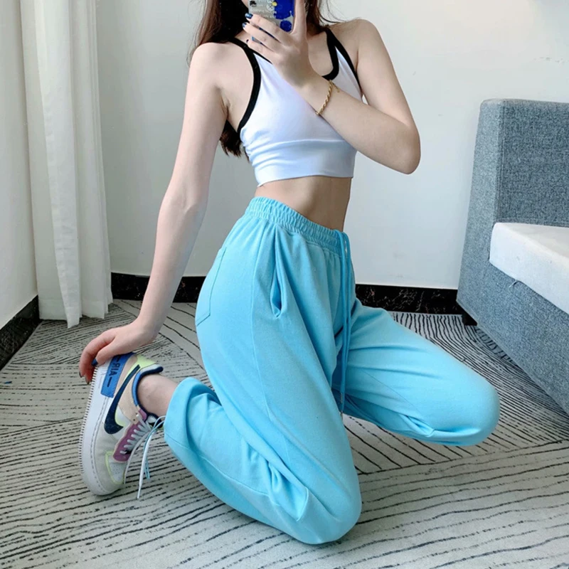 2022 Spring Solid Baggy Sweatpants Women Pants High Waist Sweat Casual Female Trousers Joggers Streetwear
2022 Spring Solid Baggy Sweatpants Women Pants High Waist Sweat Casual Female Trousers Joggers Streetwear