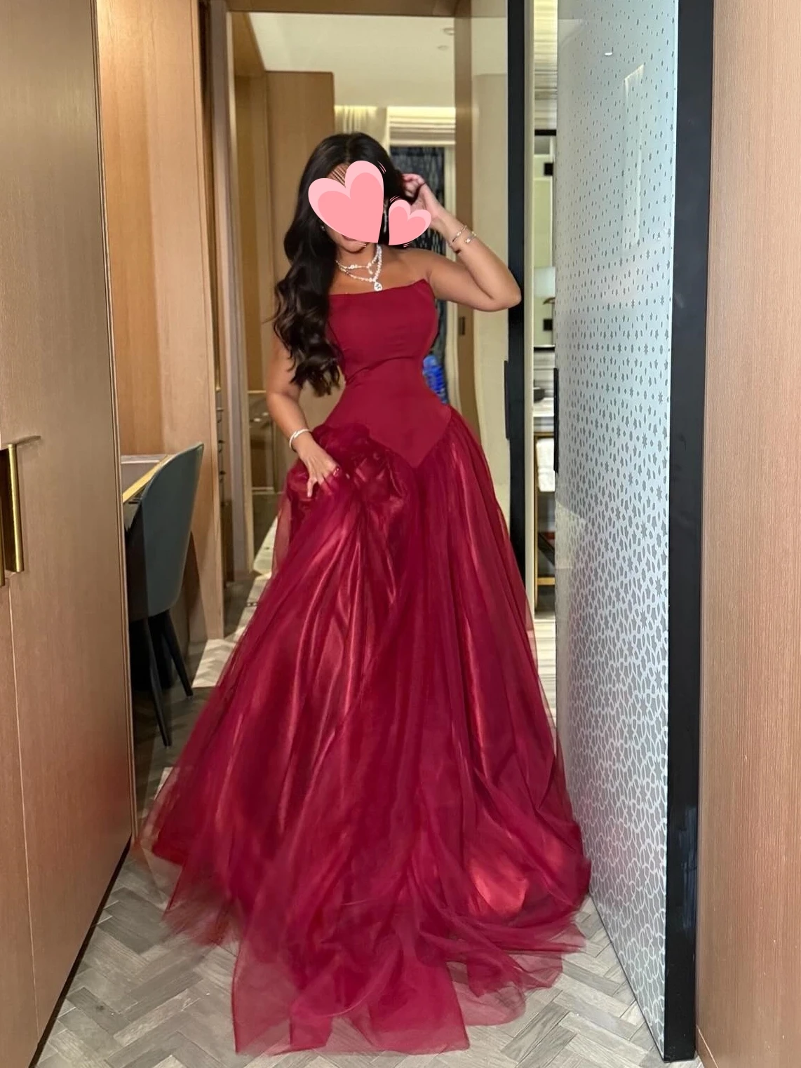 Other Shore Elegant Vintage Sweet Red Satin Strapless Simple A-Line Customized Formal Occasion Prom Dress Evening Party Gowns
Other Shore Elegant Vintage Sweet Red Satin Strapless Simple A-Line Customized Formal Occasion Prom Dress Evening Party Gowns