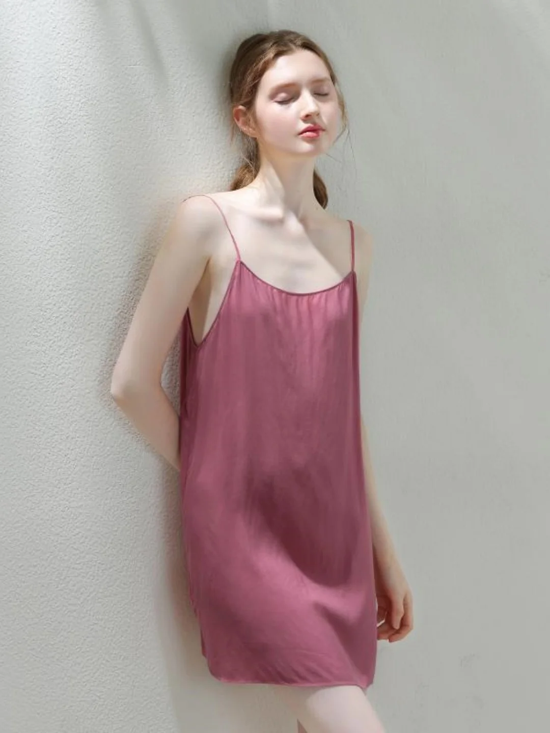 Simple Style plus Size Pure Color Strap Sleep Dress Casual Summer Loose Sleeveless Home Clothes Dress for plus Size Women
Simple Style plus Size Pure Color Strap Sleep Dress Casual Summer Loose Sleeveless Home Clothes Dress for plus Size Women