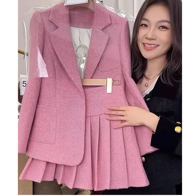 Осенний новый стиль, небольшой аромат, ретро-модный темпераментный комплект из двух предметов, высококачественный костюмный топ + плиссированная юбка, комплект
Осенний новый стиль, небольшой аромат, ретро-модный темпераментный комплект из двух предметов, высококачественный костюмный топ + плиссированная юбка, комплект