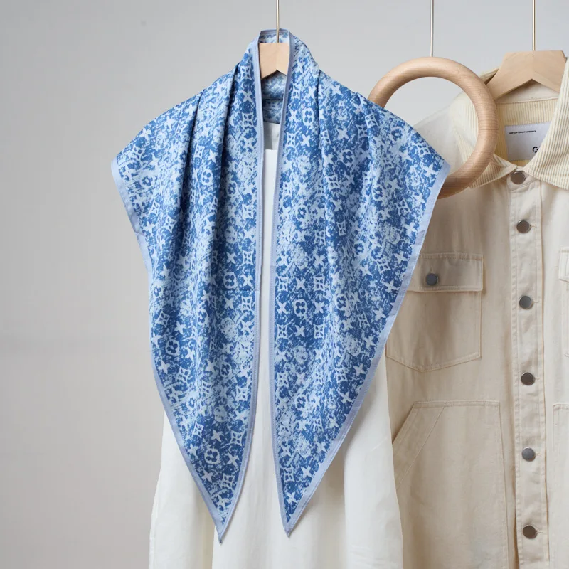 New Denim Blue High-end Triangle Scarf Fashion Big-name Waist Seal Belt Old Money Style Shawl Simulation Silk Scarf
New Denim Blue High-end Triangle Scarf Fashion Big-name Waist Seal Belt Old Money Style Shawl Simulation Silk Scarf
