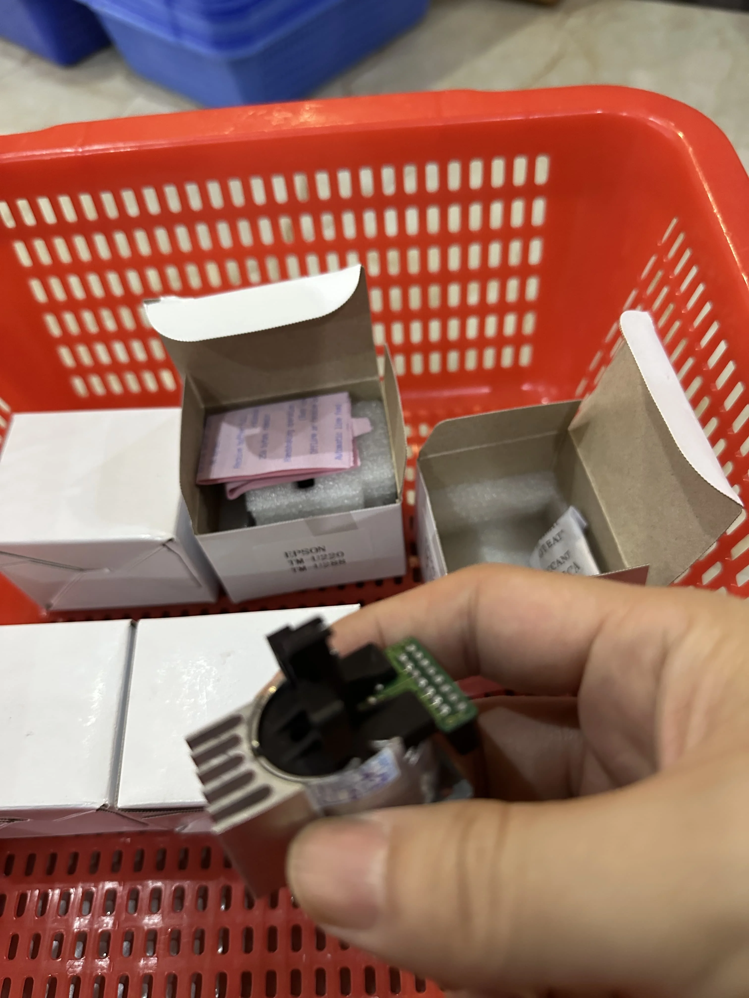 Оригинальная печатающая головка TM-U220 для Epson TM-220 U220PD U220PA B M188D U288B TM-220 TM-U220B TM-U220PB печатающая головка матричного принтера
Оригинальная печатающая головка TM-U220 для Epson TM-220 U220PD U220PA B M188D U288B TM-220 TM-U220B TM-U220PB печатающая головка матричного принтера