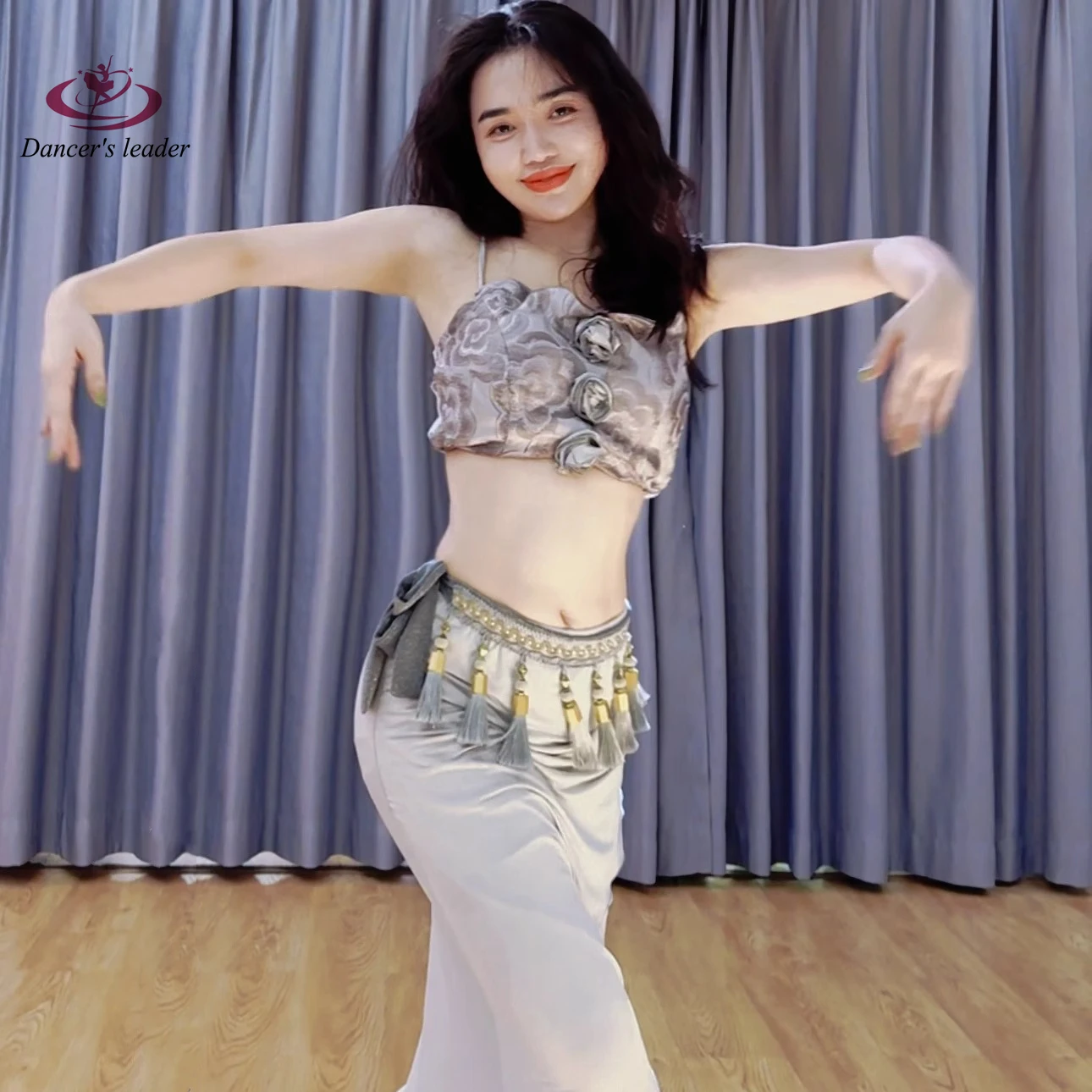 Belly Dance Clothing Accessories, Waist Chain, New Pattern Tassel Long Skirt Set, Oriental Dance Gray Embroidery
Belly Dance Clothing Accessories, Waist Chain, New Pattern Tassel Long Skirt Set, Oriental Dance Gray Embroidery