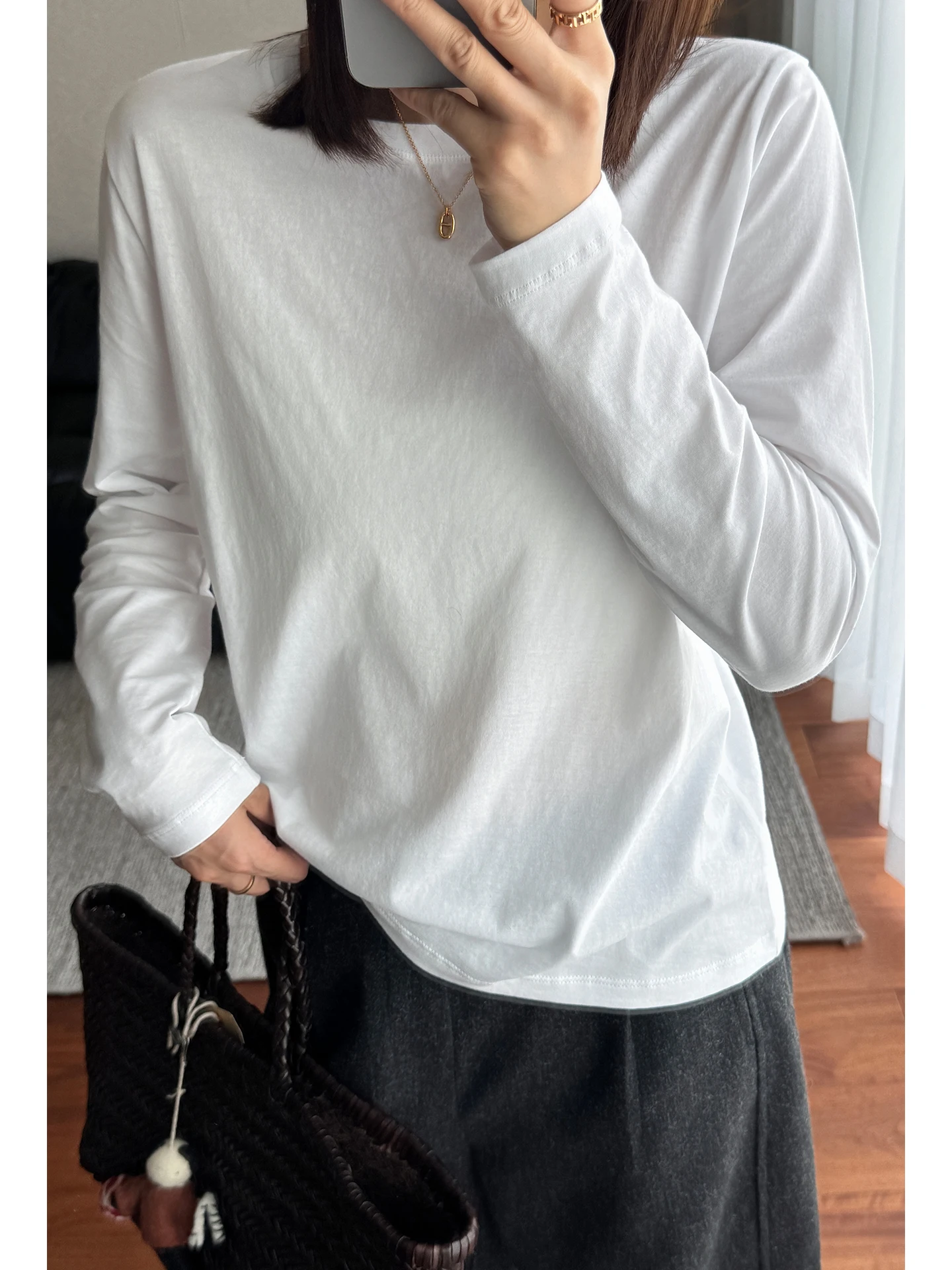 Футболка с эффектом похудения из чистого хлопка, повседневная, белая, с длинным рукавом, круглым вырезом, универсальная, осенняя новинка, однотонная, приятная для кожи.
Футболка с эффектом похудения из чистого хлопка, повседневная, белая, с длинным рукавом, круглым вырезом, универсальная, осенняя новинка, однотонная, приятная для кожи.