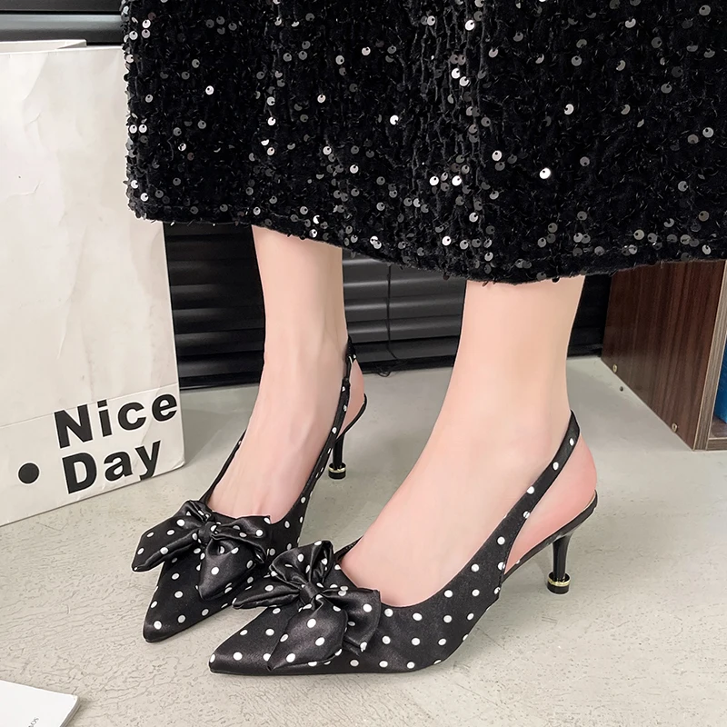 Women's Fashion Polka Dot Decorated High Heel Sandals 2026 Summer New Pointed Toe French Slingback Party Elegant Sandals
Women's Fashion Polka Dot Decorated High Heel Sandals 2026 Summer New Pointed Toe French Slingback Party Elegant Sandals