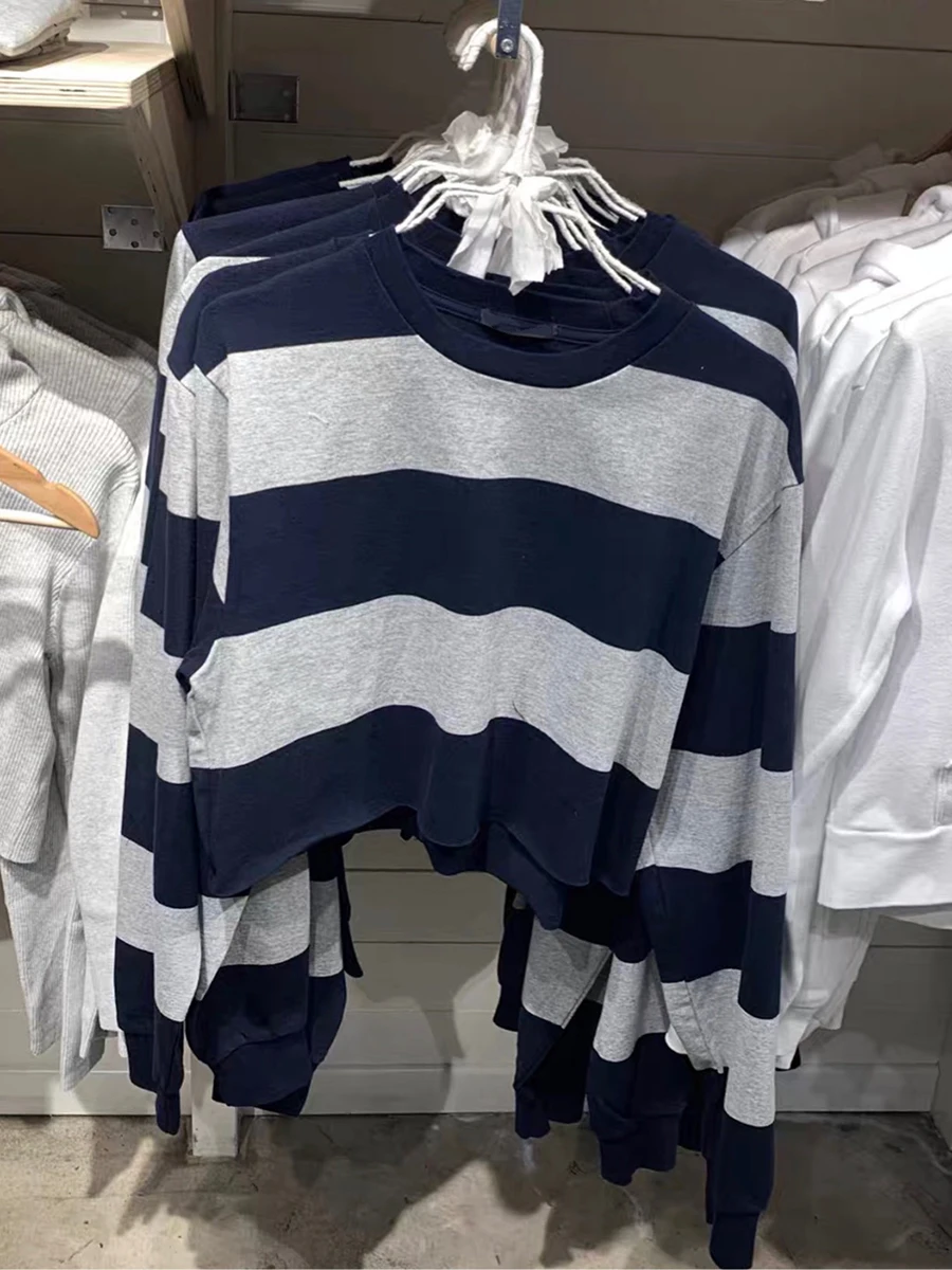 Fashion Simple Striped Cotton Sweatshirt Women Autumn Casual Round Neck Loose Long Sleeve Hoodie Female Streetwear Chic Y2k Tops
Fashion Simple Striped Cotton Sweatshirt Women Autumn Casual Round Neck Loose Long Sleeve Hoodie Female Streetwear Chic Y2k Tops