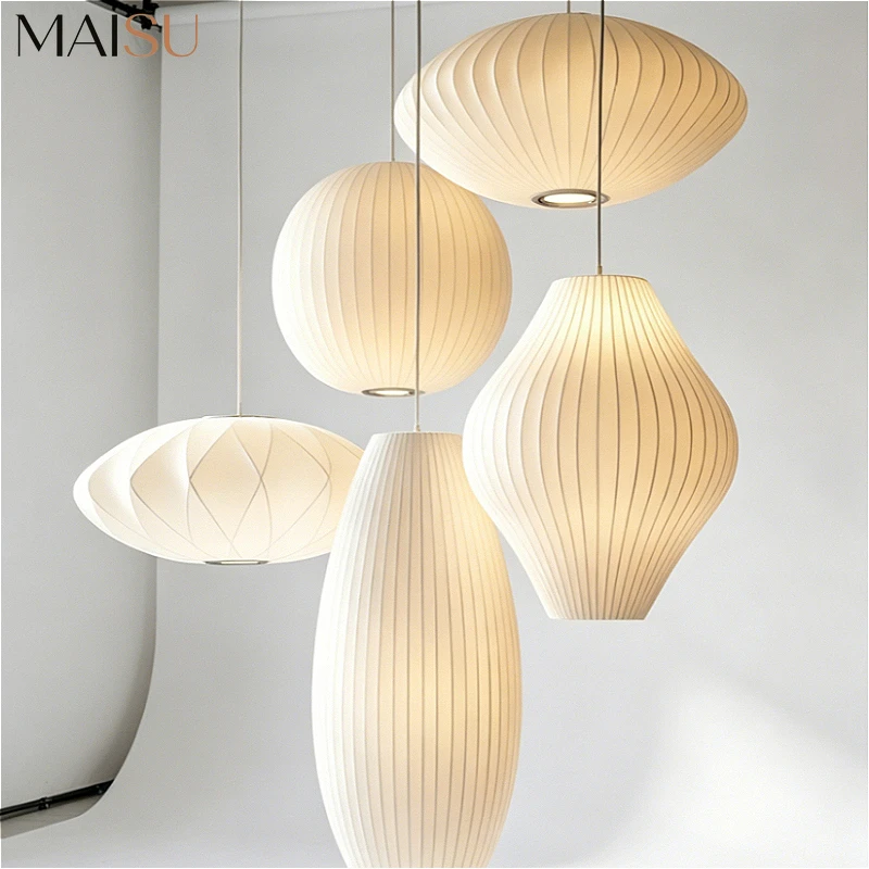 Подвесной светильник MAISU Silk LED: дизайнерская лампа из Дании для гостиной, отеля, ресторана. Прямые поставки с завода. Элитный декор для дома.
Подвесной светильник MAISU Silk LED: дизайнерская лампа из Дании для гостиной, отеля, ресторана. Прямые поставки с завода. Элитный декор для дома.