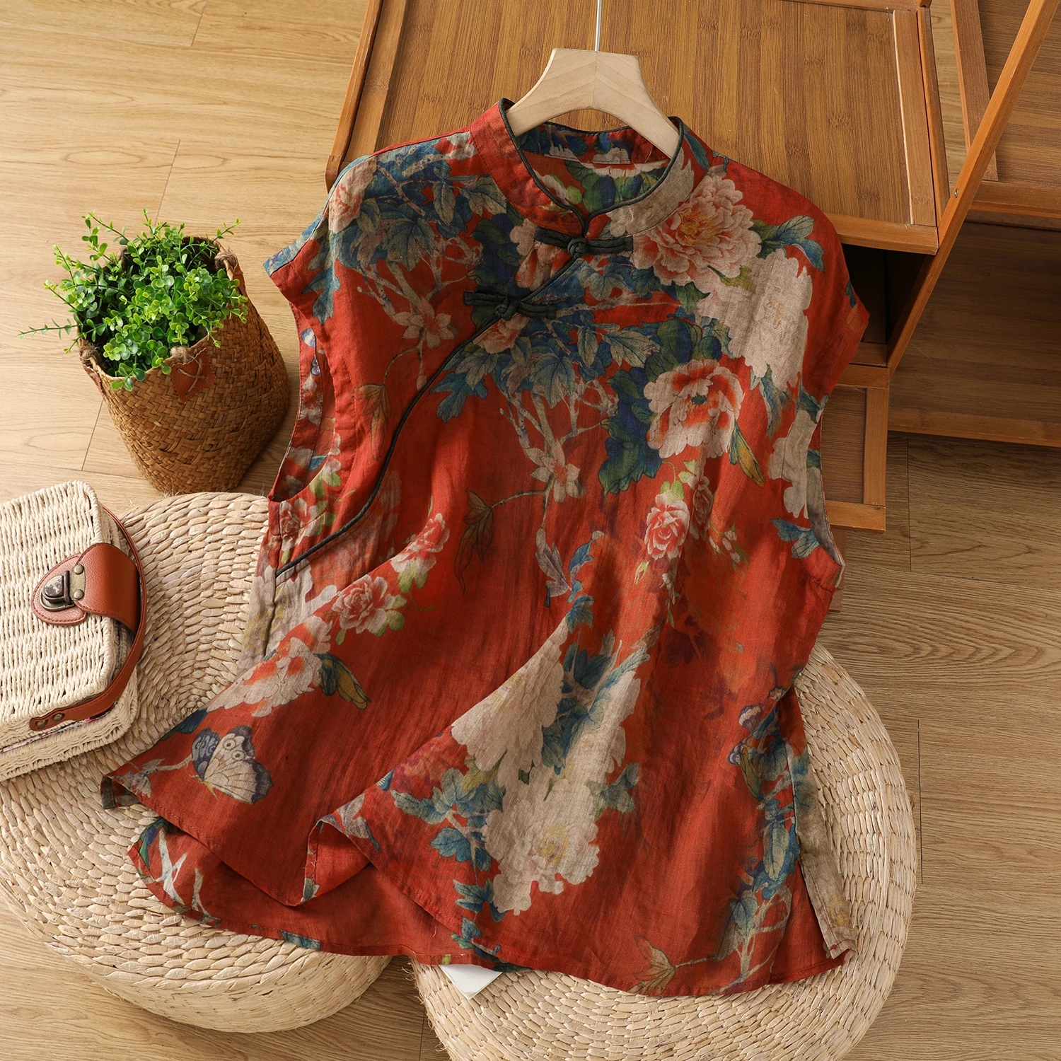 Retro Artistic Style Collared Printed Shirt Women's Loose Fit Short Sleeve Button up Chinese Ethnic Small Shirt Summer Fashion
Retro Artistic Style Collared Printed Shirt Women's Loose Fit Short Sleeve Button up Chinese Ethnic Small Shirt Summer Fashion