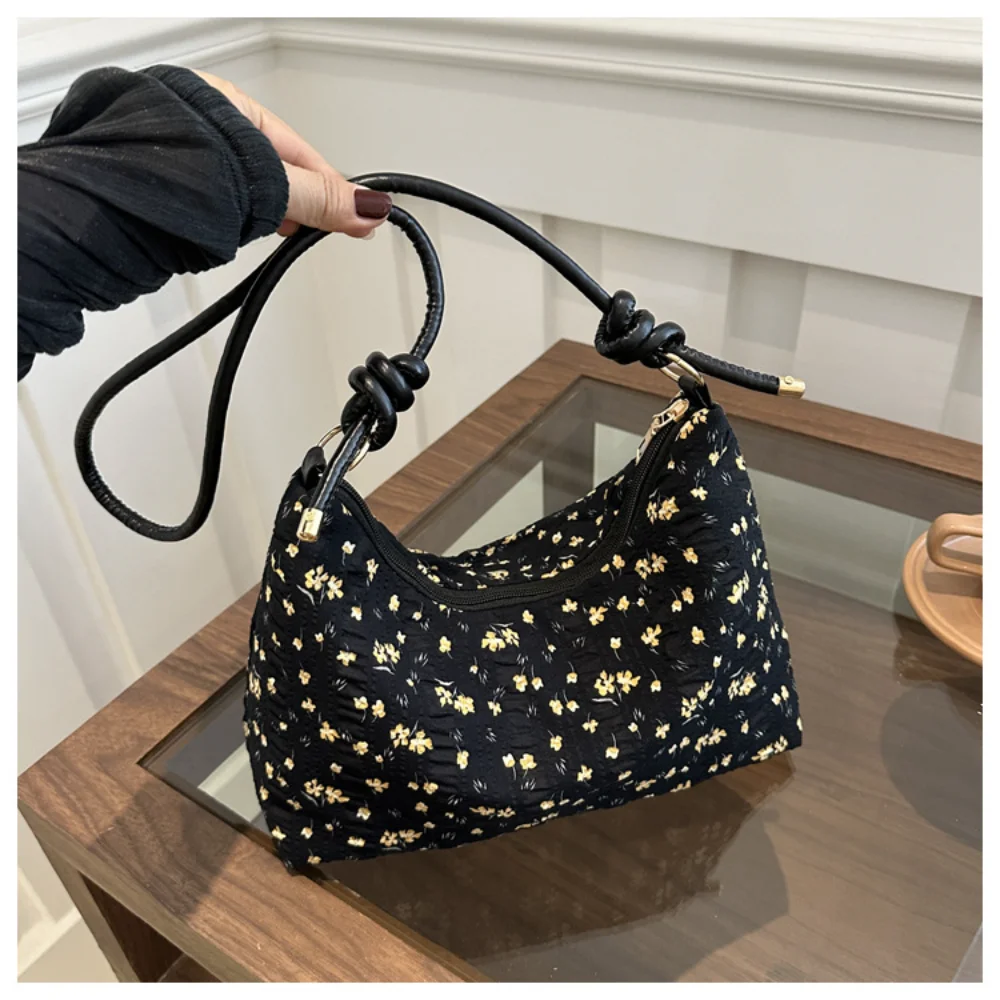 Flower Printed Women's Shoulder Bags 2024 New Fashion Designer Shopping Bag Large Capacity Handbag Student Canvas Shoulder Bags
Flower Printed Women's Shoulder Bags 2024 New Fashion Designer Shopping Bag Large Capacity Handbag Student Canvas Shoulder Bags