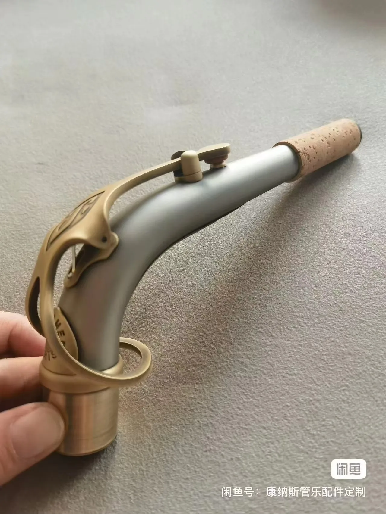 Alto Saxophone Curved Neck White Copper Threaded Musical Instrument with Good Tone Interface Diameter 24.5 Mm
Alto Saxophone Curved Neck White Copper Threaded Musical Instrument with Good Tone Interface Diameter 24.5 Mm