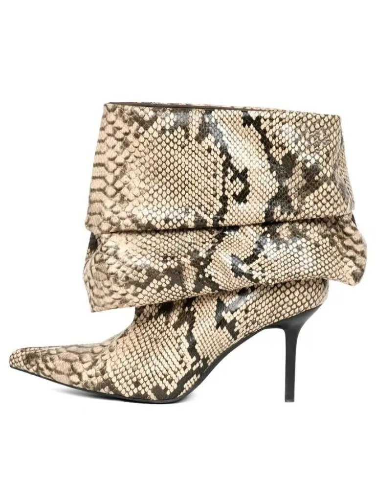 2026 новые женские сапоги до середины икры, европейские и американские туфли на высоком каблуке, плиссированные ботинки, женские короткие сапоги больших размеров с острым носком
2026 новые женские сапоги до середины икры, европейские и американские туфли на высоком каблуке, плиссированные ботинки, женские короткие сапоги больших размеров с острым носком