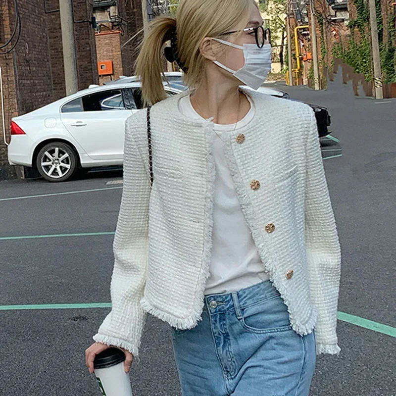Korean Fashion Tweed Jacket Women Oversize Chic and Elegant Cropped White Jackets Women's Luxury Clothing Aesthetic Coat
Korean Fashion Tweed Jacket Women Oversize Chic and Elegant Cropped White Jackets Women's Luxury Clothing Aesthetic Coat