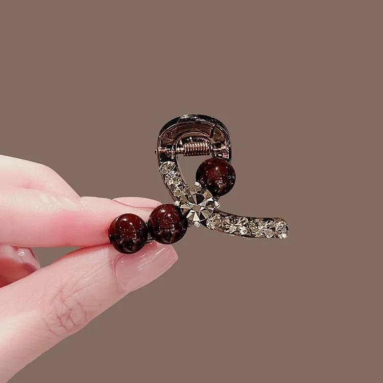 2025 New Arrival Head Half-tied Hairpin Elegant High-end Crystal Light Luxury Red Princess Head Grab Clip Bangs Clip
2025 New Arrival Head Half-tied Hairpin Elegant High-end Crystal Light Luxury Red Princess Head Grab Clip Bangs Clip