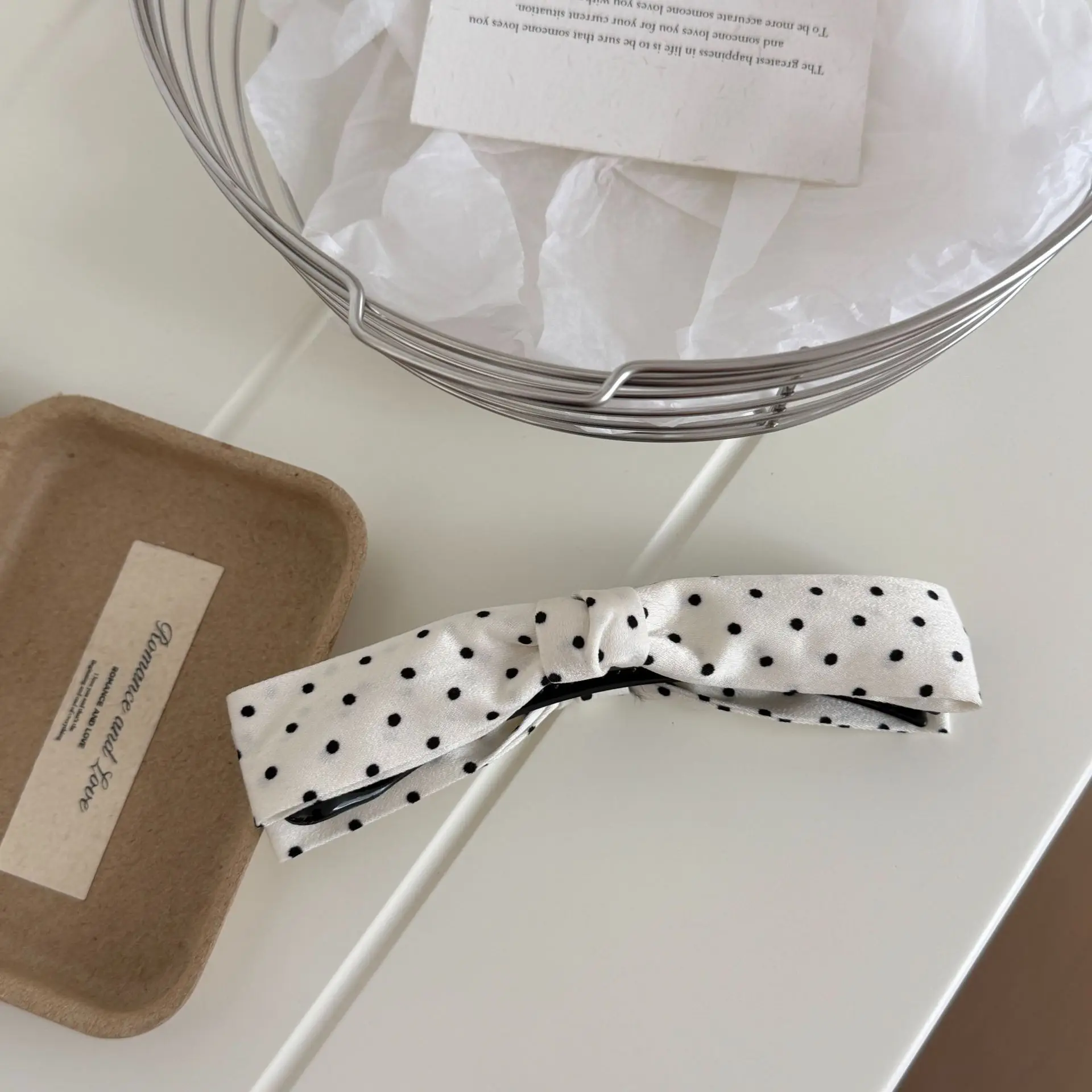 Premium Cute Polka Dot Bow Banana Hair Claw Soft Ponytail Vertical Clip for Back of Head Women Daily Elegant Headwear
Premium Cute Polka Dot Bow Banana Hair Claw Soft Ponytail Vertical Clip for Back of Head Women Daily Elegant Headwear
