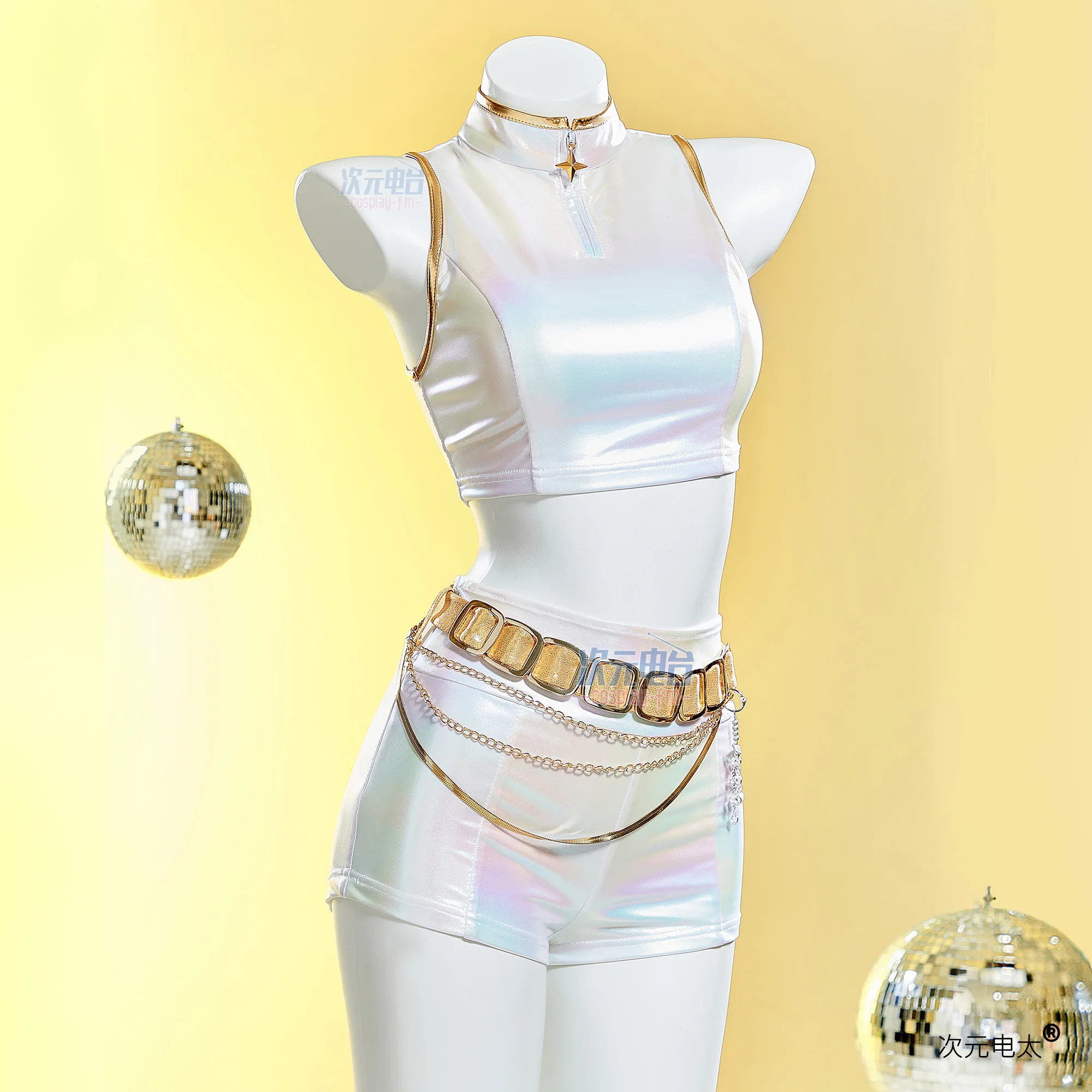 KPop Demon Hunters Rumi Cosplay Costume Women Sexy Spandex Top Shorts Suit Anime Uniform Halloween Carnival Performese Clothing
KPop Demon Hunters Rumi Cosplay Costume Women Sexy Spandex Top Shorts Suit Anime Uniform Halloween Carnival Performese Clothing