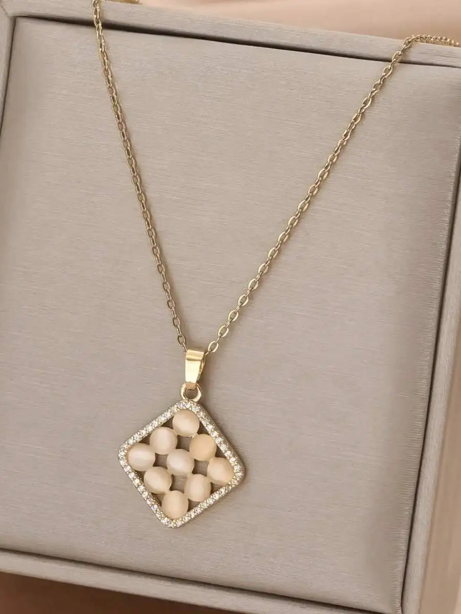 Stainless Steel Chain Geometric Rhombus Pendant Necklace For Women Minimalist Casual Vintage Style
Stainless Steel Chain Geometric Rhombus Pendant Necklace For Women Minimalist Casual Vintage Style